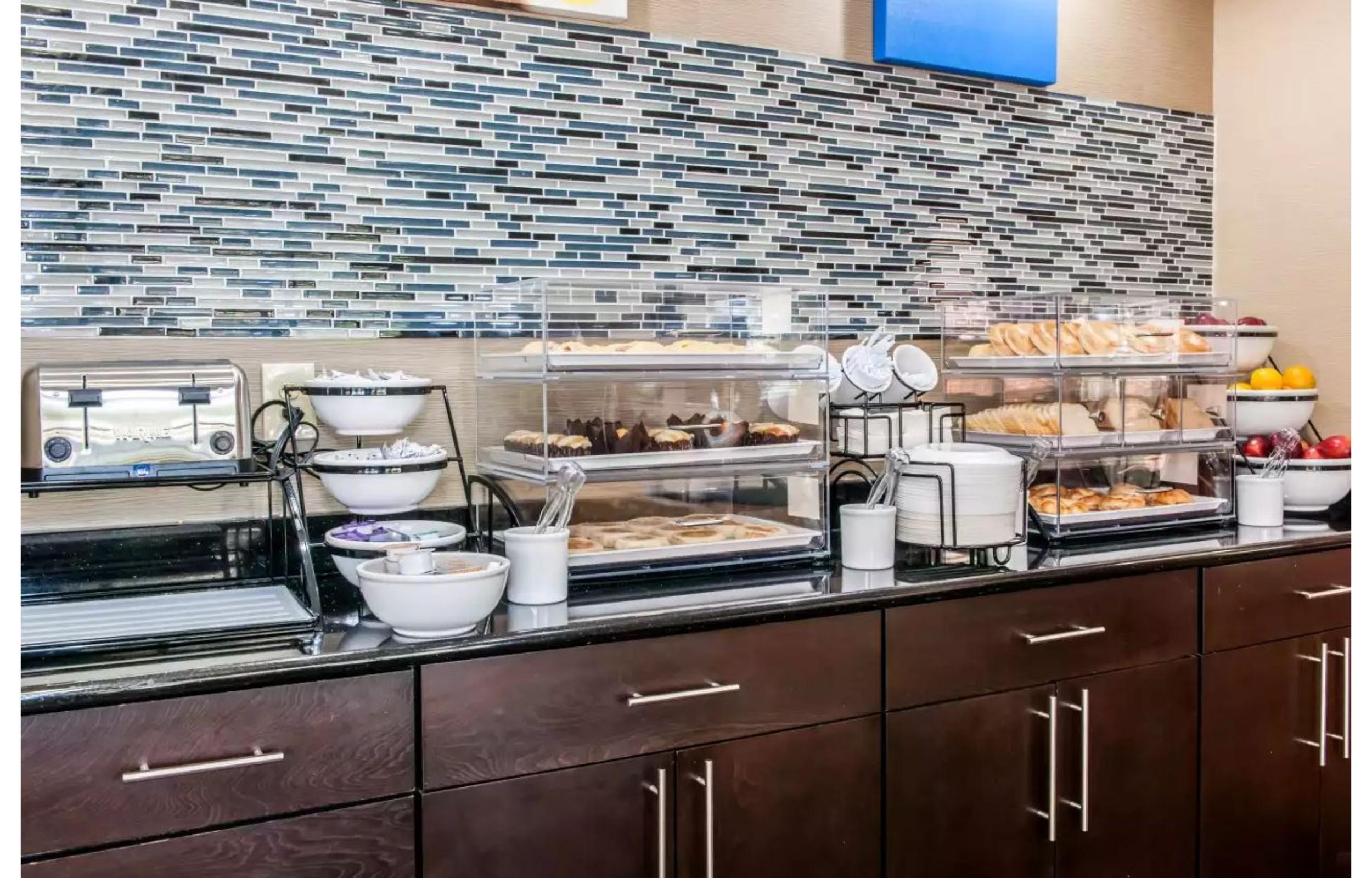 Comfort Inn Blue Ash North Buitenkant foto