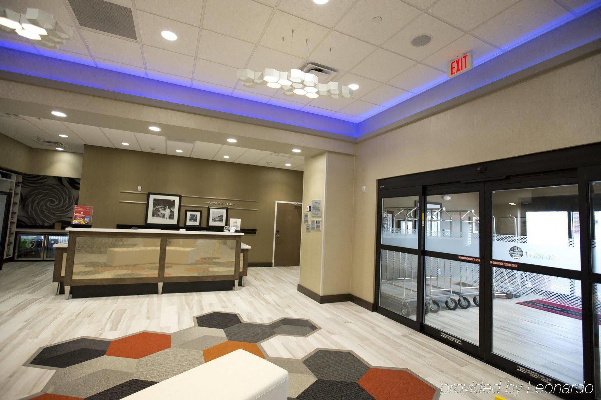 Comfort Inn Blue Ash North Buitenkant foto