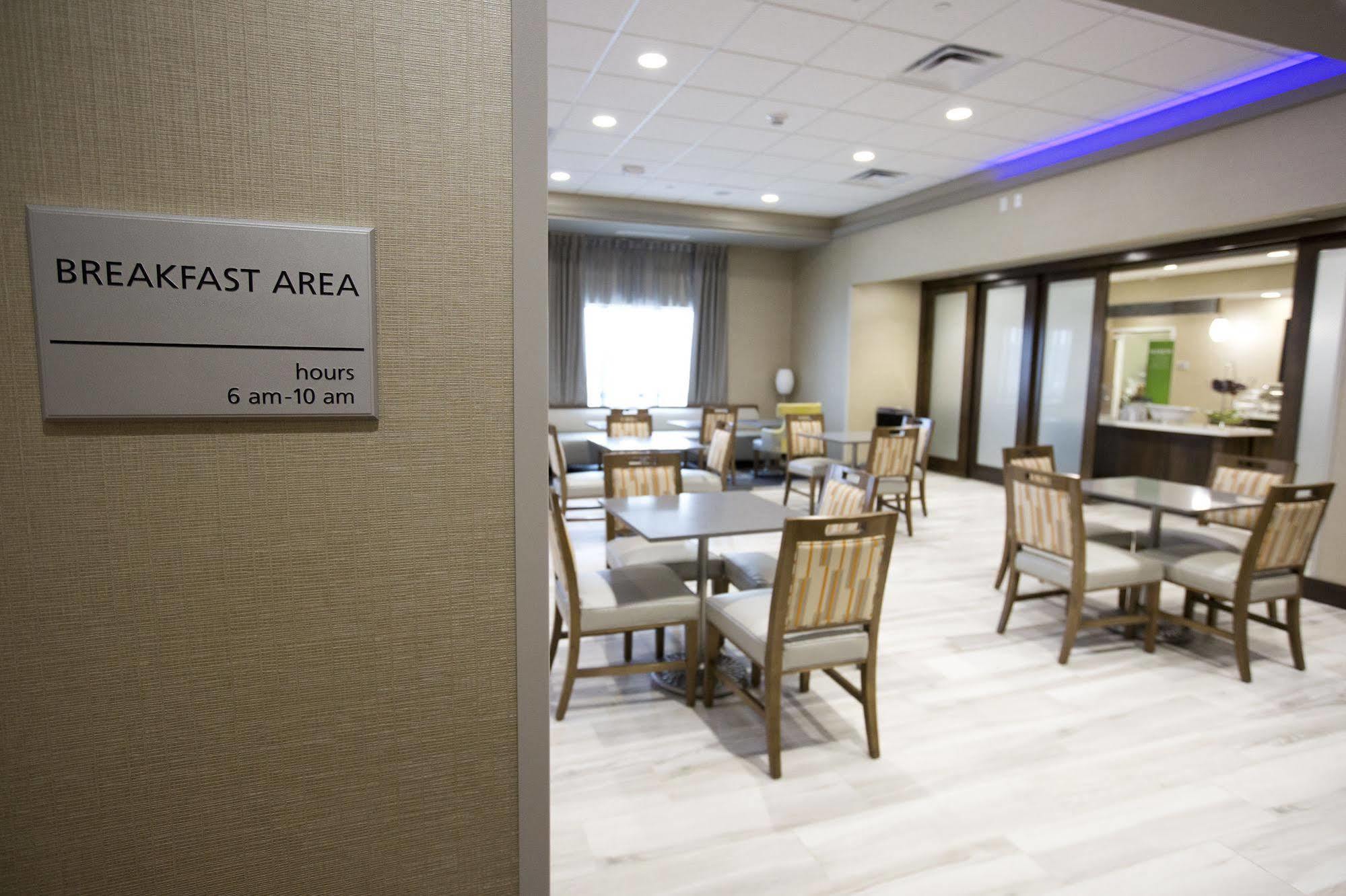 Comfort Inn Blue Ash North Buitenkant foto